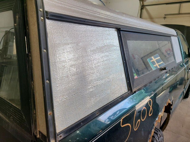 SILVRDO15 2004 Topper/Tonneau 672326