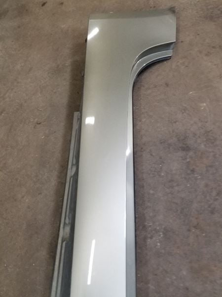 Z4        2005 Rocker Panel Moulding 526565