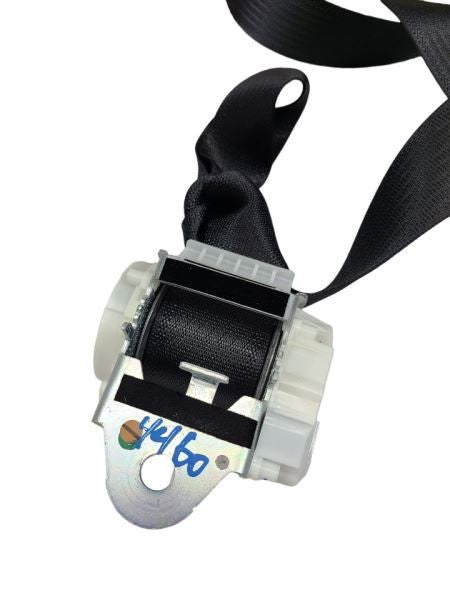REAR SILVRDO15 2018 Passenger Side Retractor Seat Belt Rear 568182