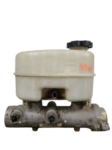 Brake Master Cylinder Fits 15-19 SIERRA 2500 PICKUP 596700