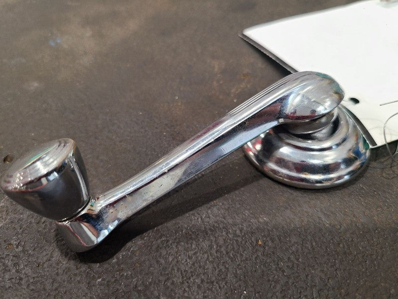 BUICK     1951 Door Handle Exterior 656438