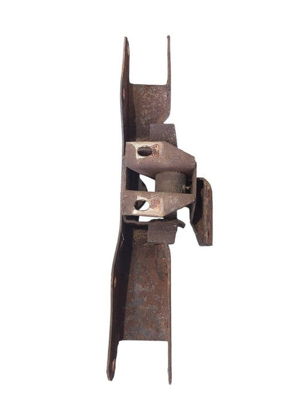 DART      1975 Crossmember Transmission 668170