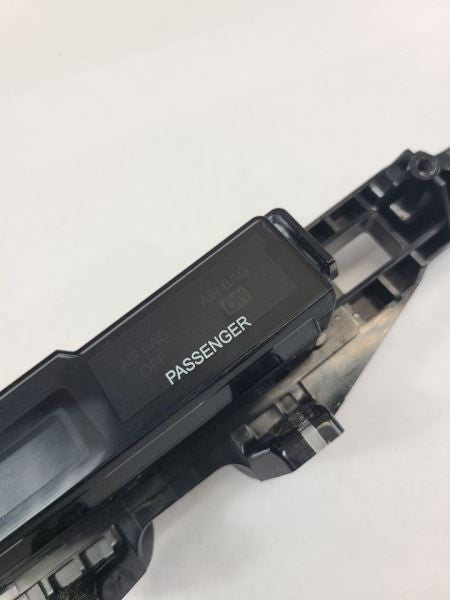 Info-GPS-TV Screen Display Screen Upper Dash Fits 14-16 HIGHLANDER 558