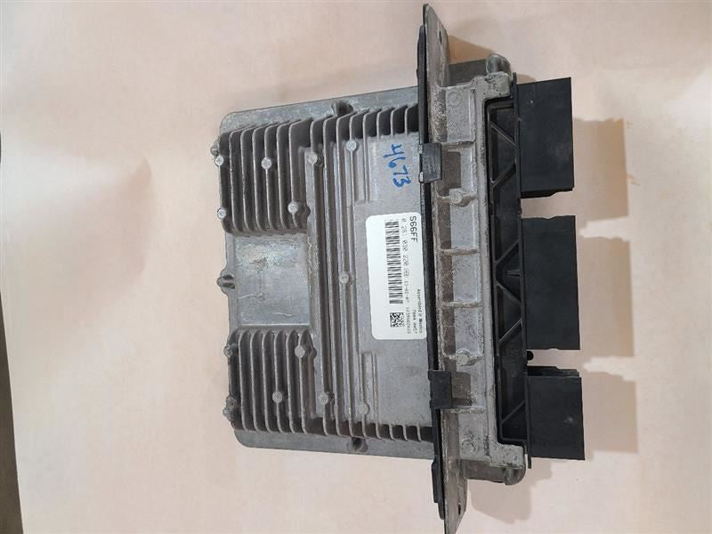 Engine ECM Electronic Control Module 6.7L Fits 13 FORD F250SD 589357 D