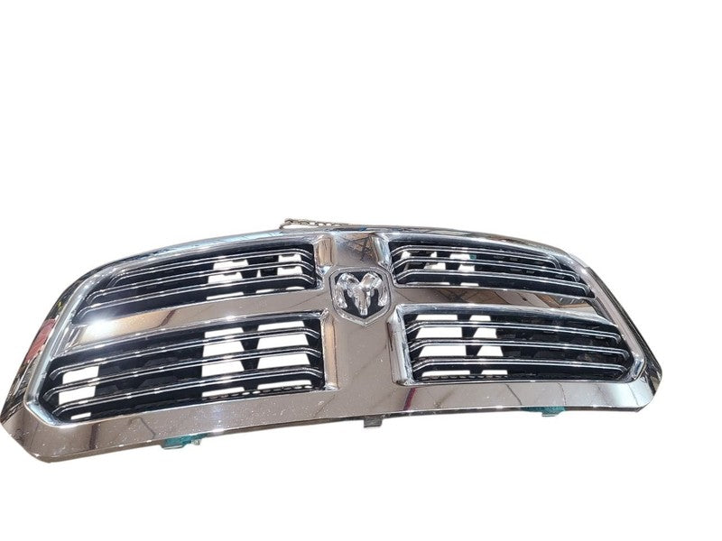 Grille Classic Style 5 Lug Wheel Fits 13-24 DODGE 1500 PICKUP 667641