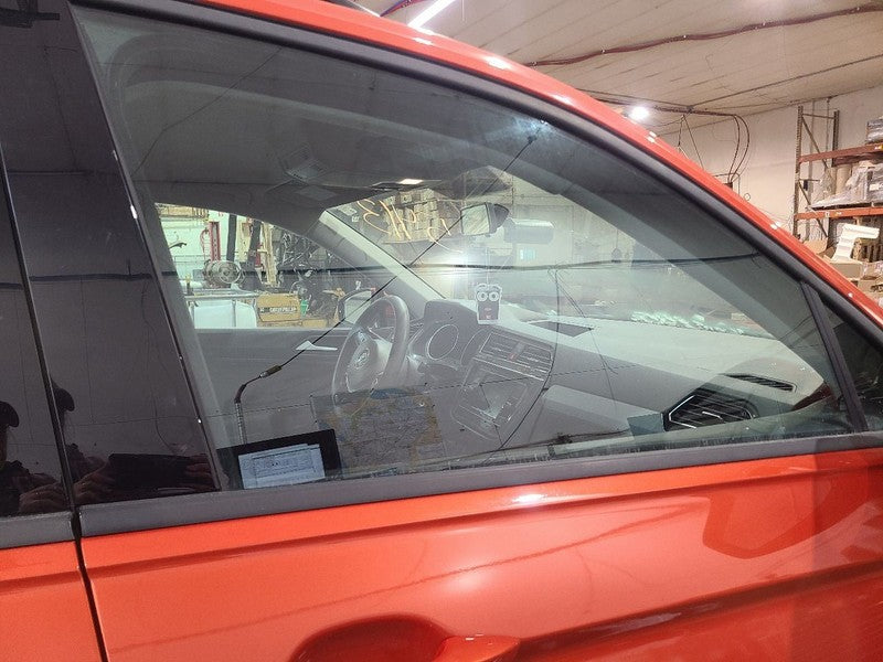 Passenger Right Front Door Glass Fits 18-23 TIGUAN 659946
