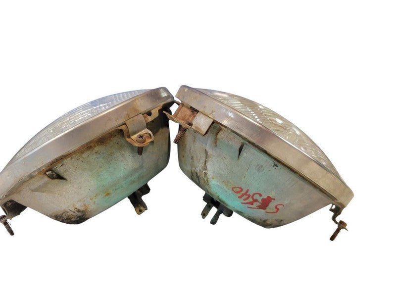 DART      1975 Headlight 672222