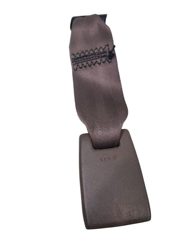 T100      1998 Seat Belt Rear 652967