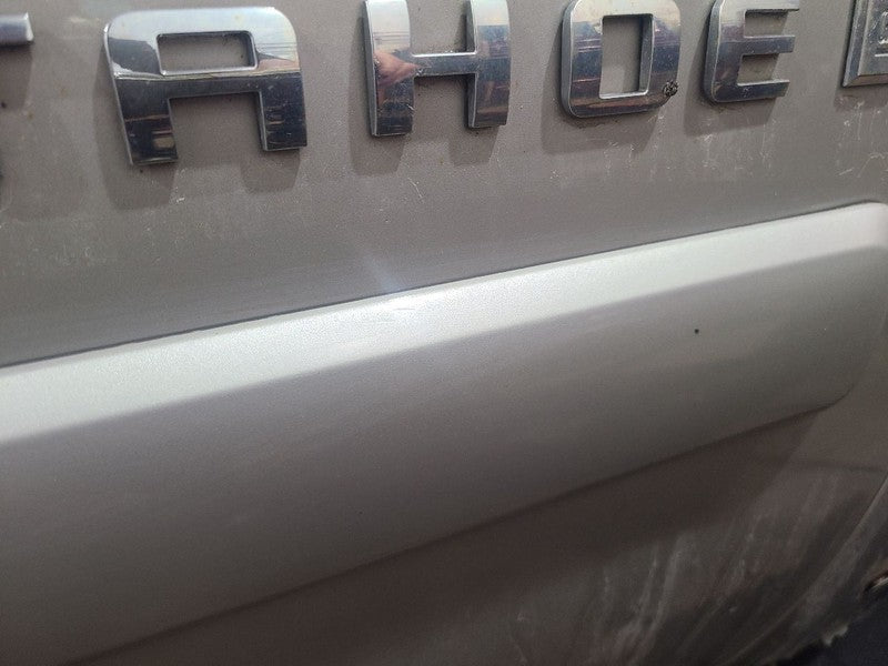 TAHOE     2007 Door Moulding Front 657870