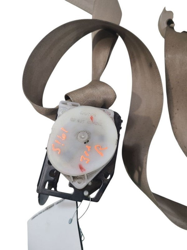 LANDCRUIS 2000 Seat Belt Rear 640115