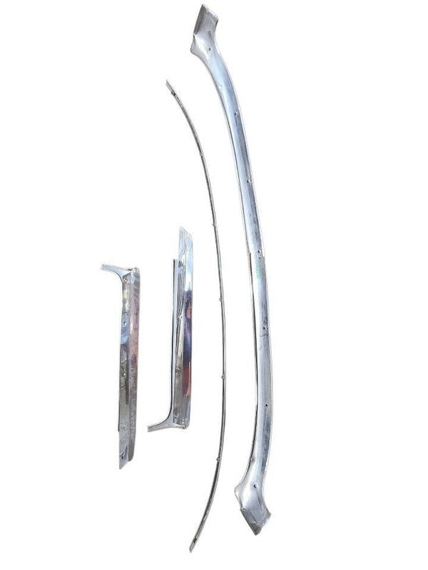 DART      1963 Windshield Frame        671238