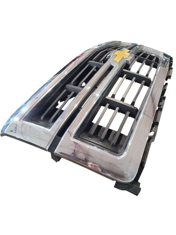 Grille Chrome Surround Black Bars Fits 14-15 SILVERADO 1500 PICKUP 670