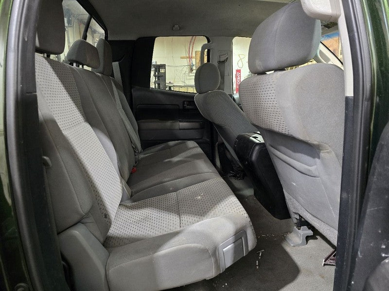 Seat Belt Front 40/20/40 Seat Crew Cab 4 Door Fits 10-13 TUNDRA 628413