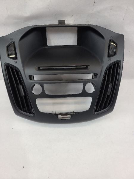 FOCUS     2015 Dash Bezel 555678