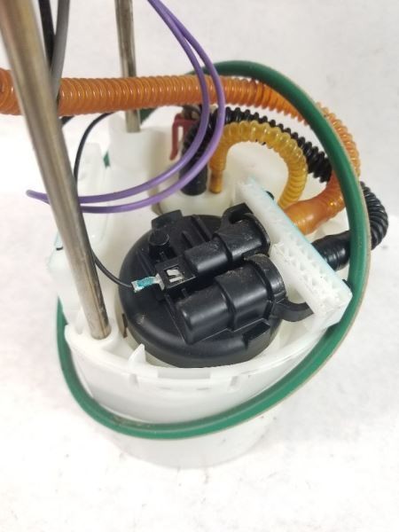 Fuel Pump Assembly Fits 04-06 ESCALADE 282285