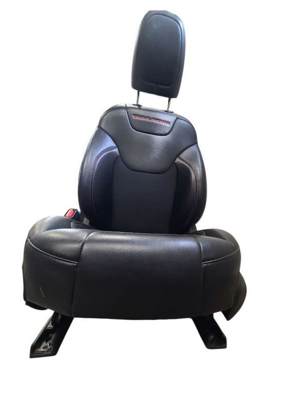 Driver Front Seat Electric Leather Without Memory Fits 15-22 CHEROKEE 