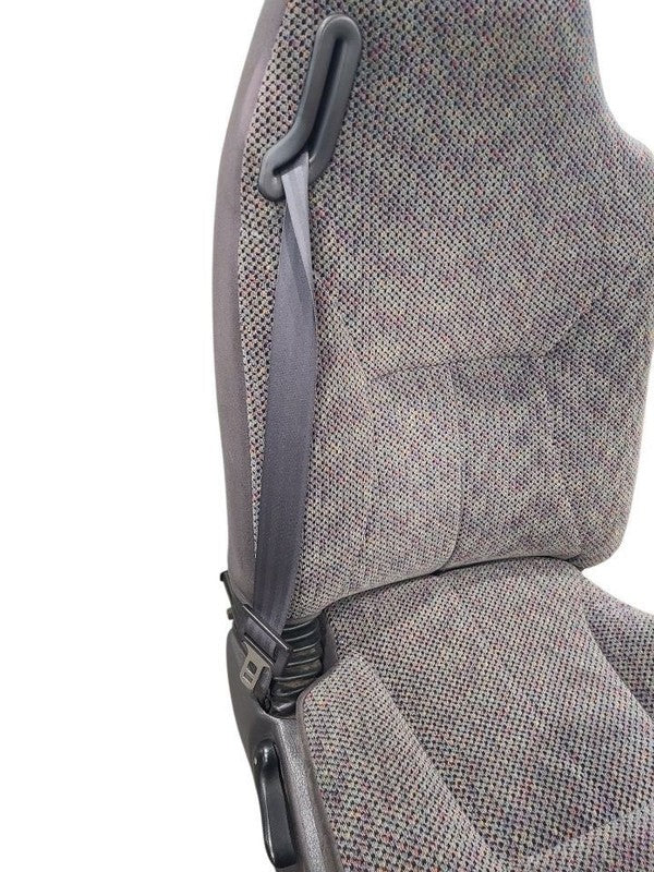 RAM2500   1999 Front Seat 680614