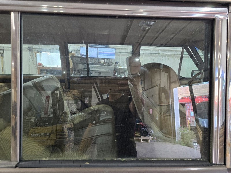 Front Door Glass Fits 84-91 GRAND WAGONEER 645907