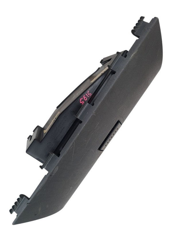 RAM2500   2006 Glove Box 672757