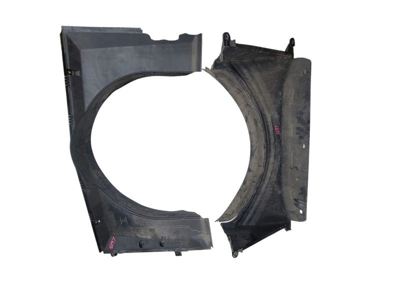 RAM3500   2023 Radiator Shroud 677926