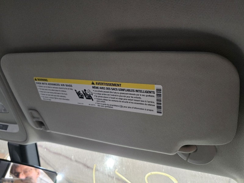 Passenger Right Sun Visor Without Illuminated Fits 17-22 CANYON 645641