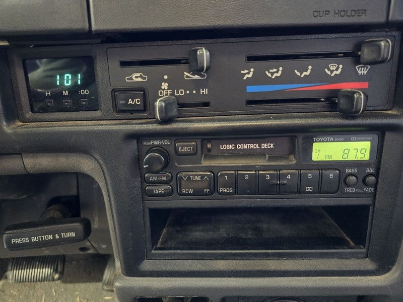 4 RUNNER  1990 Seat Belt Front 643432