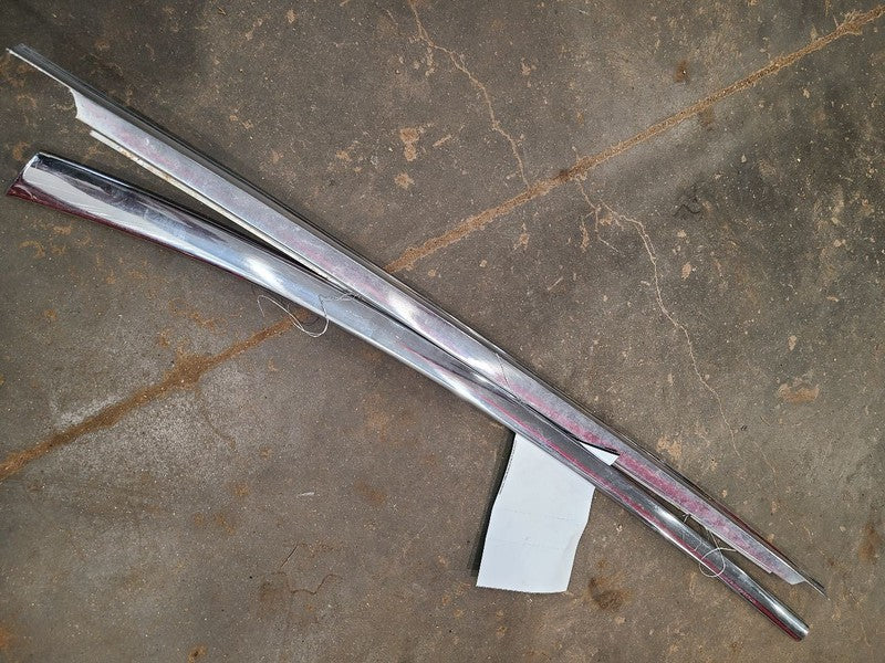 BUICK     1951 Door Moulding Rear 656451