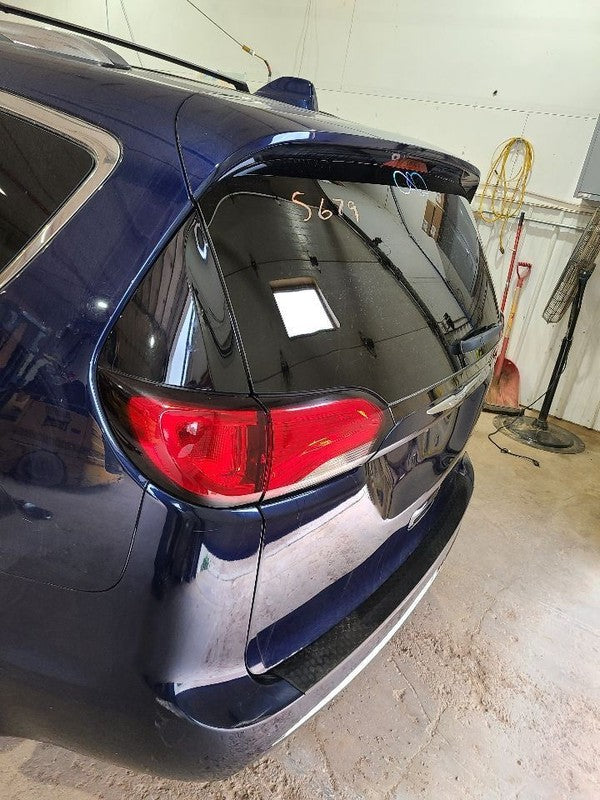 Trunk/Hatch/Tailgate Fits 20-25 VOYAGER 676783