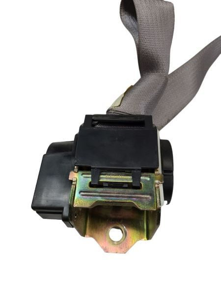 REAR UPLANDER  2005 2nd Row Driver's Side Retractor Seat Belt Rear 570