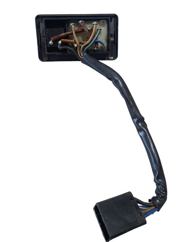 TNISSAN   1986 Front Door Switch 642037