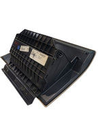 H3        2006 Glove Box 665593