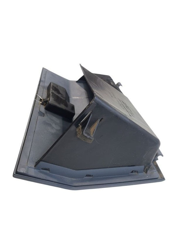 F250      1989 Glove Box 680507