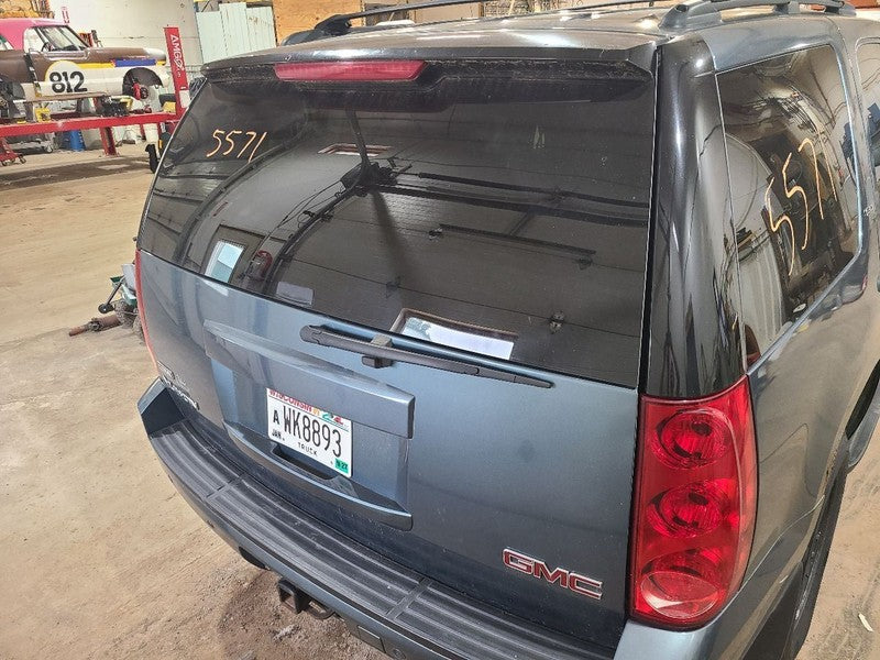 Grille SLE Lower Fits 07-14 YUKON 670102