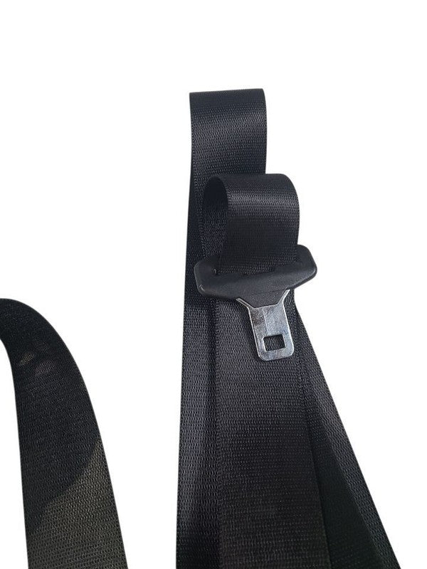550I      2011 Seat Belt Rear 635638