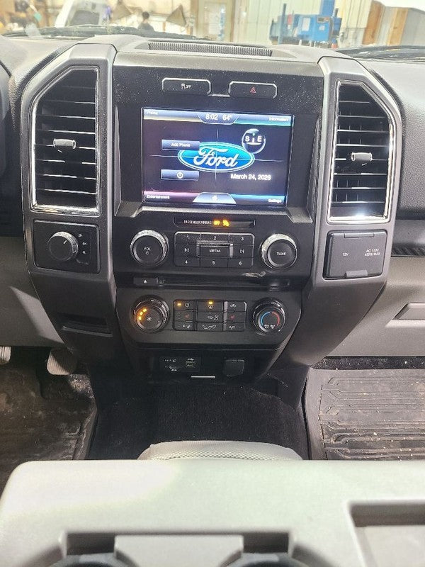 Audio Equipment Radio Receiver AM-FM-CD-MP3 Fits 15-16 FORD F150 PICKU