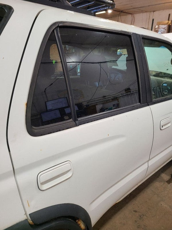 Passenger Rear Side Door SR5 Privacy Tint Glass Fits 96-02 4 RUNNER 67