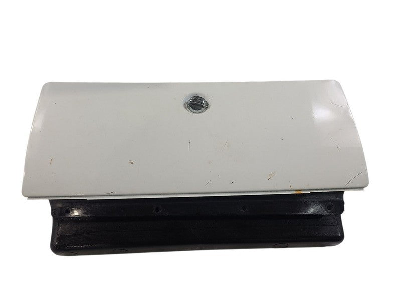 TCHEV10   1987 Glove Box 654066