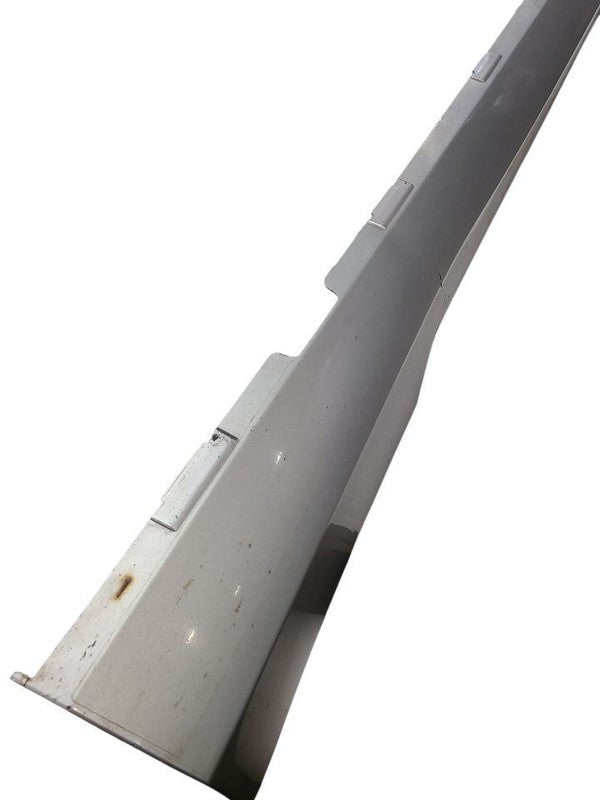 CAMARO    2015 Rocker Panel Moulding 671663