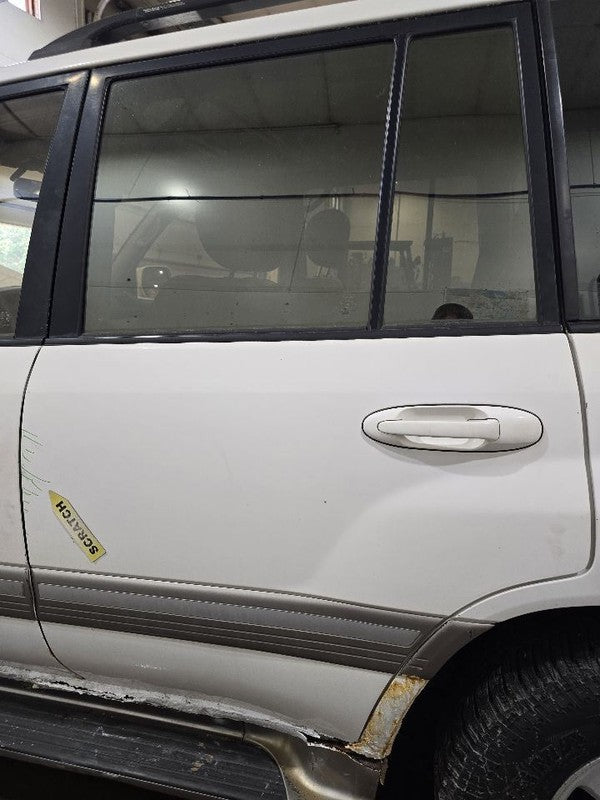 Driver Rear Side Door 8 Cylinder With Moulding Fits 98-02 LAND CRUISER