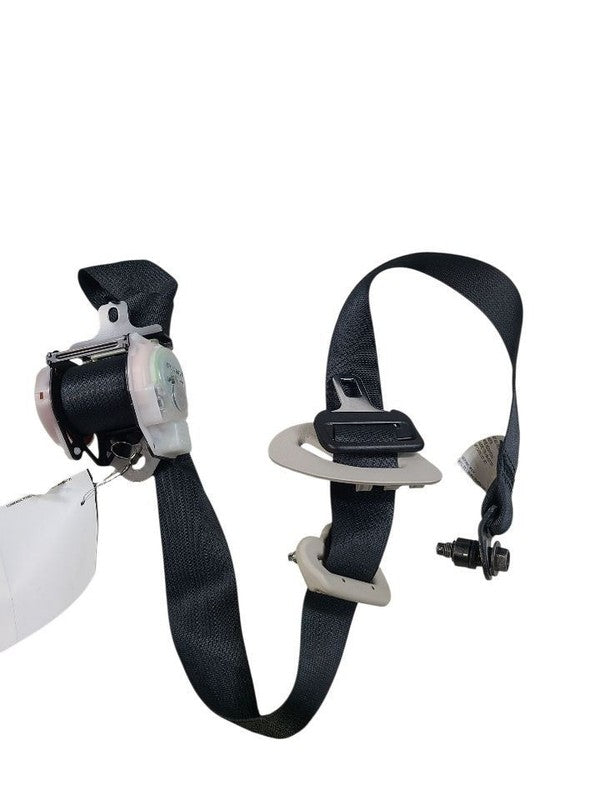 QX80      2017 Seat Belt Rear 648056