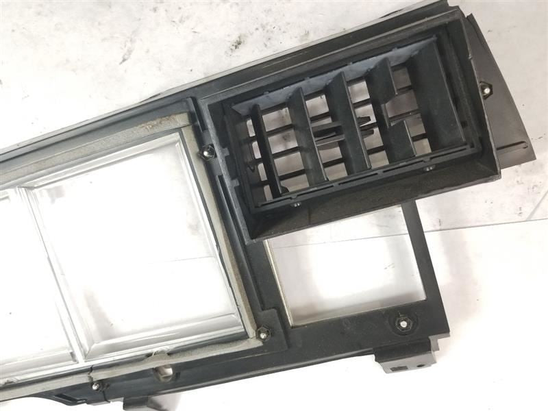 TOWN CAR  1988 Dash Bezel 282260