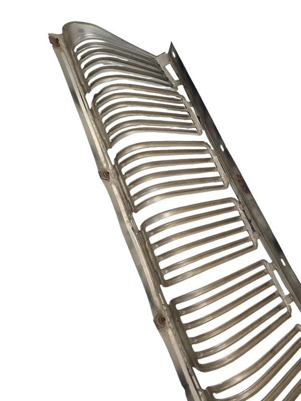 DART      1963 Grille 671196