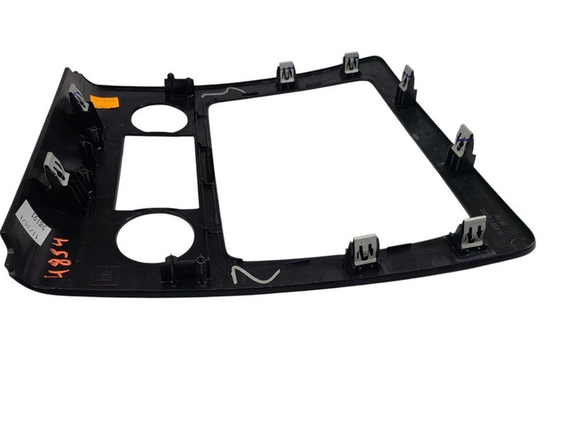 TRAVERSE  2017 Dash Bezel 608827