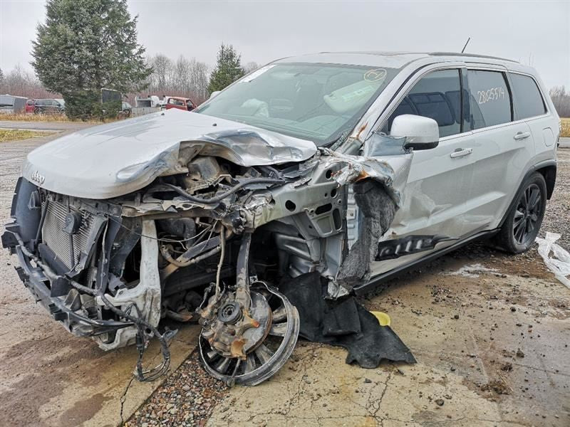 Passenger Headlight Halogen Laredo Fits 11-13 GRAND CHEROKEE 237945
