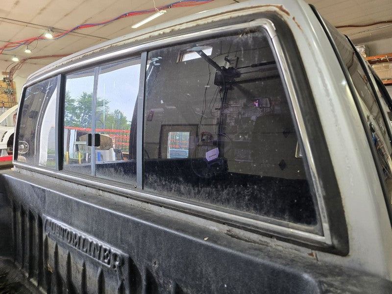 Back Glass Sliding Fits 86-97 NISSAN PICKUP 642000