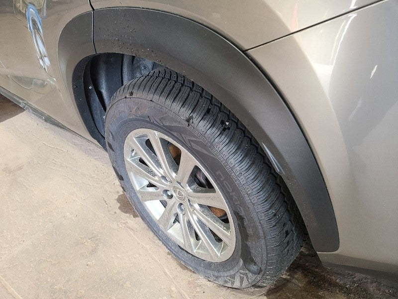 NX200T    2016 Fender Flare/Extension 673805