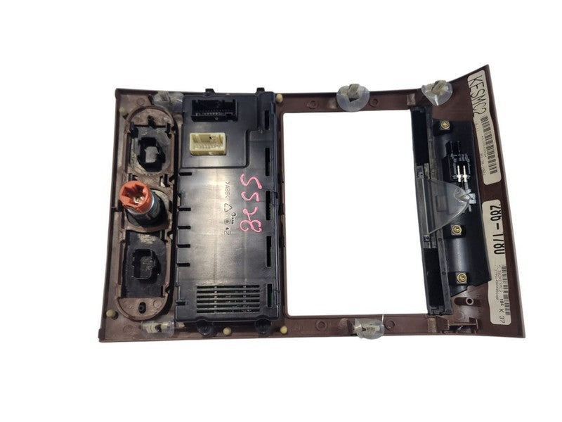 F150      2005 Dash Bezel 666944