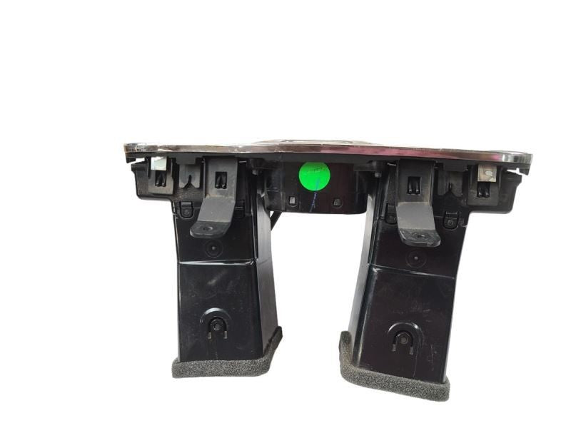 TOWN COUN 2011 Dash Bezel 587032