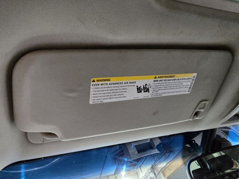Driver Left Sun Visor Illuminated Fits 07-14 ESCALADE 613982