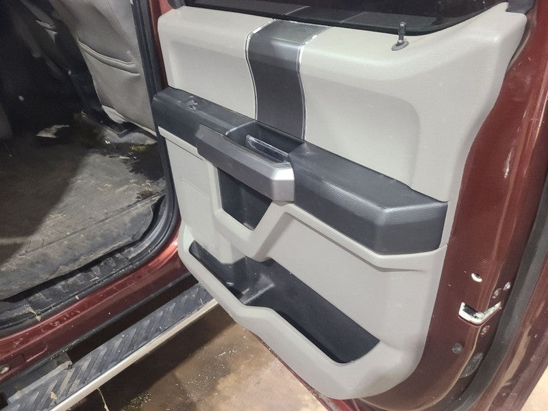 F150      2016 Door Trim Panel Rear 652376